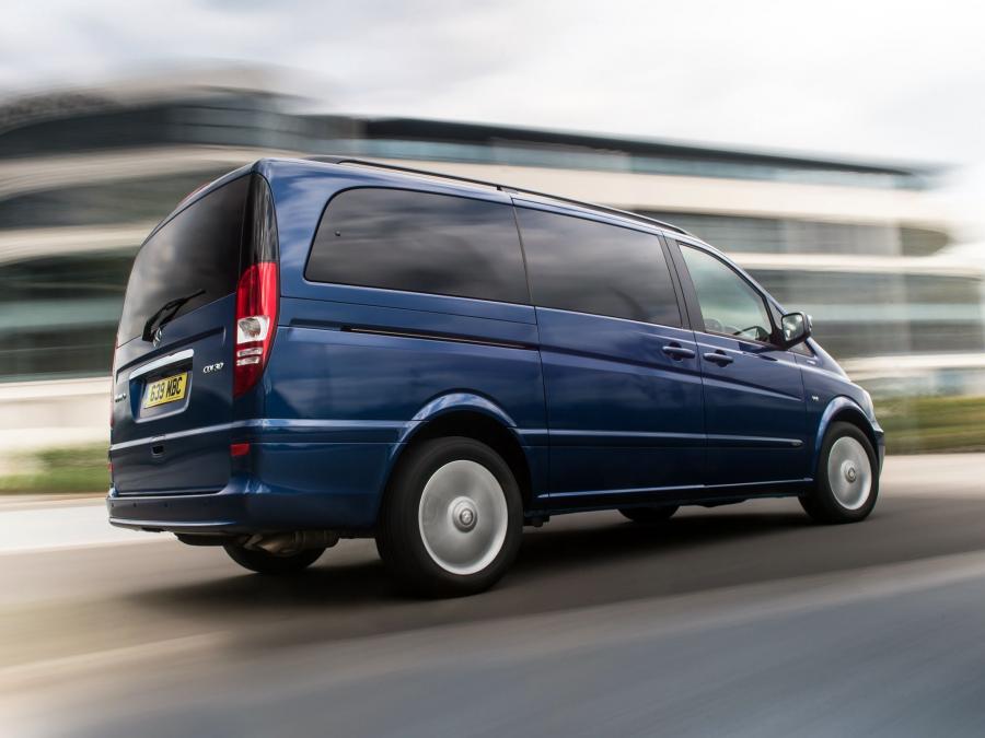  Mercedes-Benz Viano 2010 года  (UK) (фото 9 из 18)